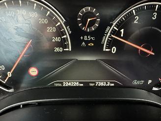 BMW 5-serie 540i 340pk aut + f1 High Exe M-Sport - schuifdak - hud - softclose - b&w - 360cam - stoelvent - stuurverw picture 34