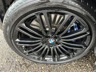 BMW 5-serie 540i 340pk aut + f1 High Exe M-Sport - schuifdak - hud - softclose - b&w - 360cam - stoelvent - stuurverw picture 98