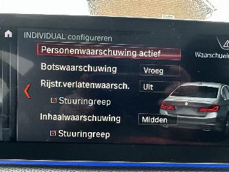 BMW 5-serie 540i 340pk aut + f1 High Exe M-Sport - schuifdak - hud - softclose - b&w - 360cam - stoelvent - stuurverw picture 23