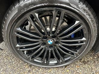 BMW 5-serie 540i 340pk aut + f1 High Exe M-Sport - schuifdak - hud - softclose - b&w - 360cam - stoelvent - stuurverw picture 102