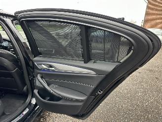 BMW 5-serie 540i 340pk aut + f1 High Exe M-Sport - schuifdak - hud - softclose - b&w - 360cam - stoelvent - stuurverw picture 73