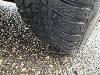 BMW 5-serie 540i 340pk aut + f1 High Exe M-Sport - schuifdak - hud - softclose - b&w - 360cam - stoelvent - stuurverw picture 101