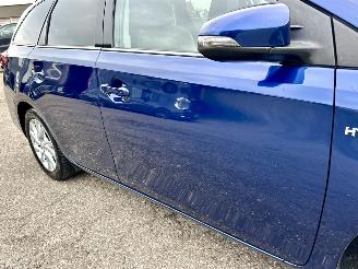 Toyota Auris Touring Sports 1.8 Hybrid 123pk aut pano - nap - navi - camera - keyless - front + park + line assist - pdc v+a picture 91