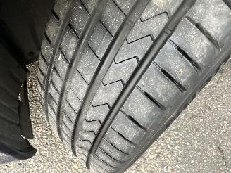 Toyota Auris Touring Sports 1.8 Hybrid 123pk aut pano - nap - navi - camera - keyless - front + park + line assist - pdc v+a picture 76