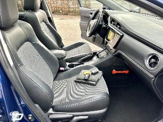 Toyota Auris Touring Sports 1.8 Hybrid 123pk aut pano - nap - navi - camera - keyless - front + park + line assist - pdc v+a picture 51