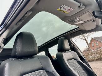 Toyota Auris Touring Sports 1.8 Hybrid 123pk aut pano - nap - navi - camera - keyless - front + park + line assist - pdc v+a picture 23