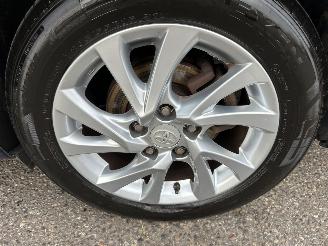 Toyota Auris Touring Sports 1.8 Hybrid 123pk aut pano - nap - navi - camera - keyless - front + park + line assist - pdc v+a picture 71