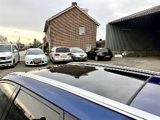 Toyota Auris Touring Sports 1.8 Hybrid 123pk aut pano - nap - navi - camera - keyless - front + park + line assist - pdc v+a picture 8