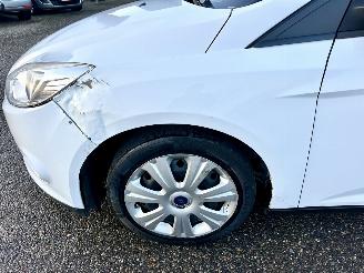 Ford Focus 1.0T Ecoboost 101pk Edition 5drs - 64dkm - airco - 51.360km distr.riem + waterpomp vernieuwd in 5/2025 picture 8