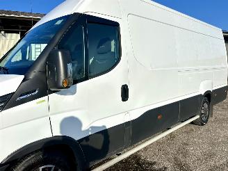 Iveco Daily Maxi 35S16V 2.3D aut euro.6 410L/H3 3pers - front + line assist - navi - camera - clima - cruise - webasto picture 60