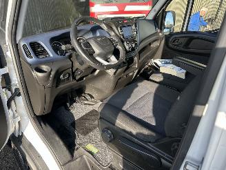 Iveco Daily Maxi 35S16V 2.3D aut euro.6 410L/H3 3pers - front + line assist - navi - camera - clima - cruise - webasto picture 42