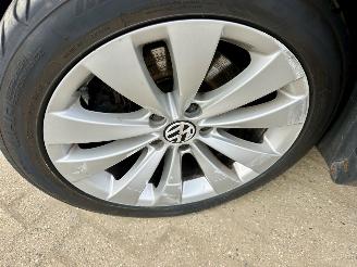 Volkswagen Passat 2.0 FSI 150pk 6-Traps automaat Comf Bus - nap - clima - cruise - navi - pdc v+a - licht + regensensor picture 68