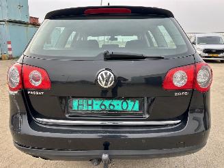 Volkswagen Passat 2.0 FSI 150pk 6-Traps automaat Comf Bus - nap - clima - cruise - navi - pdc v+a - licht + regensensor picture 6