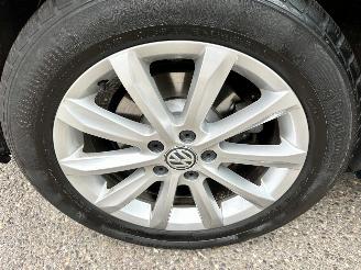 Volkswagen Passat 1.4 TSI 150pk 7-traps aut + f1 Highline sedan - navi - camera - front + line assist - stuurverw - stoelverw picture 74