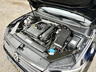Volkswagen Passat 1.4 TSI 150pk 7-traps aut + f1 Highline sedan - navi - camera - front + line assist - stuurverw - stoelverw picture 63