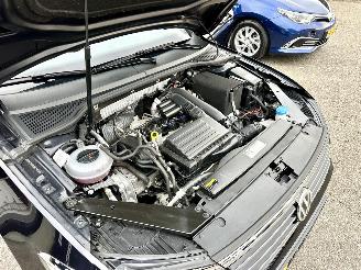 Volkswagen Passat 1.4 TSI 150pk 7-traps aut + f1 Highline sedan - navi - camera - front + line assist - stuurverw - stoelverw picture 64