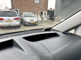 Mercedes Vito 114 CDI 2.0D 136pk 9-Traps aut + f1 Lang - nap - navi - camera - airco - cruise - bleutooth - pdc v+a picture 29