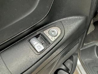 Mercedes Vito 114 CDI 2.0D 136pk 9-Traps aut + f1 Lang - nap - navi - camera - airco - cruise - bleutooth - pdc v+a picture 37