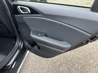 Kia Proceed 1.4 T-GDI 140pk 7-Traps aut GT-Line - nap - pano - front + line assist - stuur + stoelverw - cam - navi - keyless picture 52