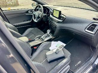 Kia Proceed 1.4 T-GDI 140pk 7-Traps aut GT-Line - nap - pano - front + line assist - stuur + stoelverw - cam - navi - keyless picture 22