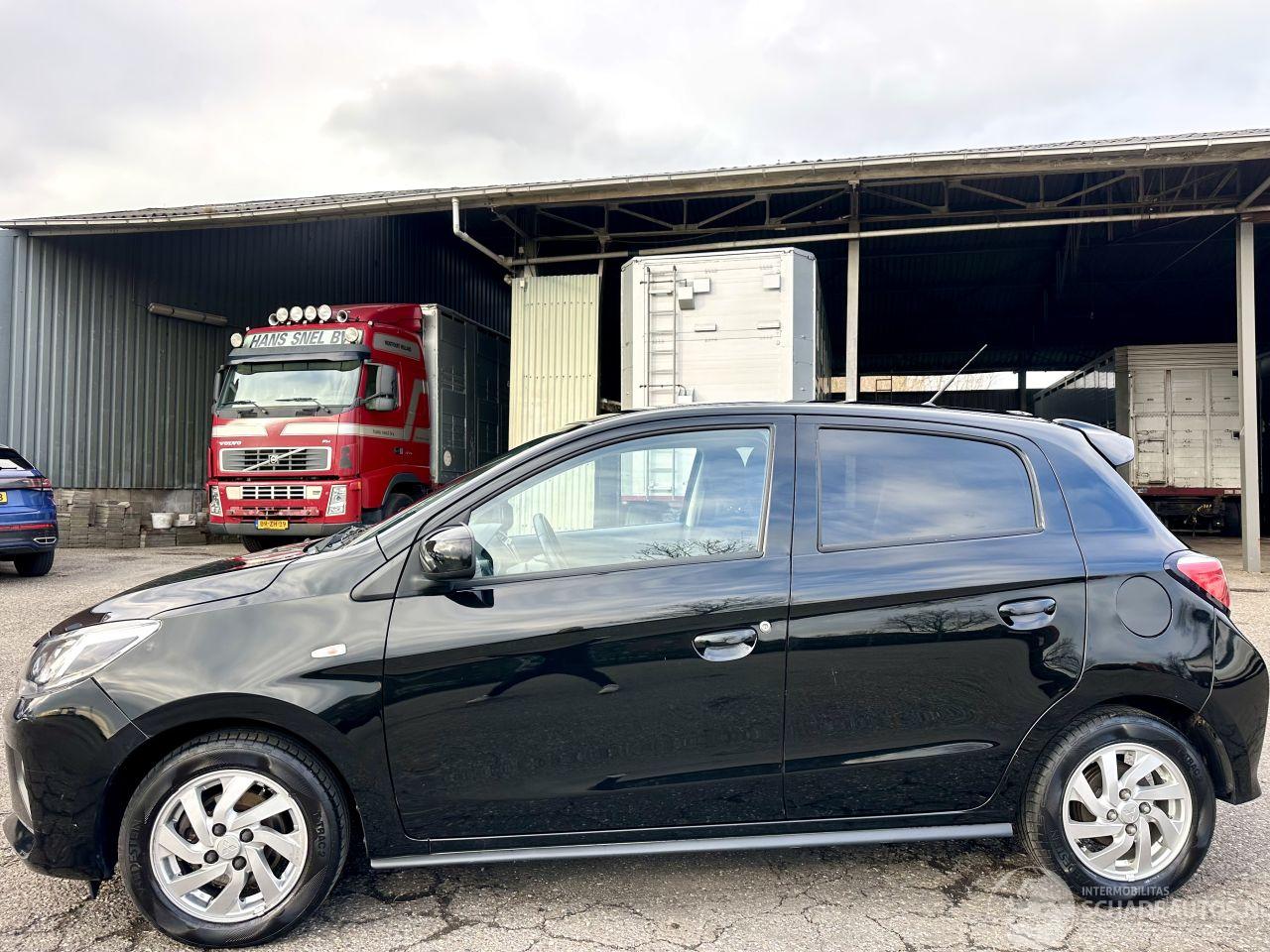 Mitsubishi Space-star 1.2i 71pk Intense 5drs - nap - camera - stoelverw - clima - cruise - privacy glass - touchscreen multimedia