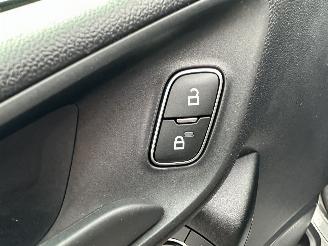 Ford Fiesta 1.0 EcoBoost Connected 5drs - 69dkm nap - navi - line + park assist - pdc v+a - airco - cruise - rijdbaar picture 36