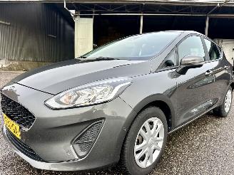 Ford Fiesta 1.0 EcoBoost Connected 5drs - 69dkm nap - navi - line + park assist - pdc v+a - airco - cruise - rijdbaar picture 2