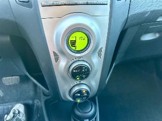 Toyota Yaris 1.3 VVTi MMT Automaat Luna 5drs - nap - clima - cruise - lmv + all season - elektr ram - cv op afstandbed picture 41