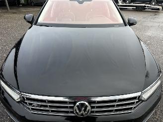 Volkswagen Passat 2.0 Bi-TDI 4Motion 239pk aut R-Line - pano - 360cam - leer - virtual - keyless - front + line + side assist picture 136