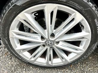 Volkswagen Passat 2.0 Bi-TDI 4Motion 239pk aut R-Line - pano - 360cam - leer - virtual - keyless - front + line + side assist picture 106