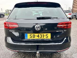 Volkswagen Passat 2.0 Bi-TDI 4Motion 239pk aut R-Line - pano - 360cam - leer - virtual - keyless - front + line + side assist picture 6