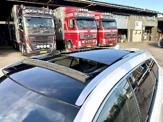 Toyota Corolla Touring sports hybrid 140 aut executive pano - virtual - jbl - hud - keyless entry + start - front + line + side assist picture 8