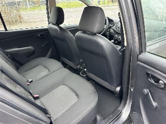 Hyundai I-10 1.1 i-Drive 69pk Cool 5drs - 62dkm nap - airco - elektr ramen - facelift - aux - usb - radio cd - rijdbaar picture 21