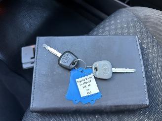 Toyota Verso 1.6 VVT-i 132pk 6-bak Comfort 7Pers - airco - 4x elektr ramen - radio cd + aux - trekh - 4x all season picture 31