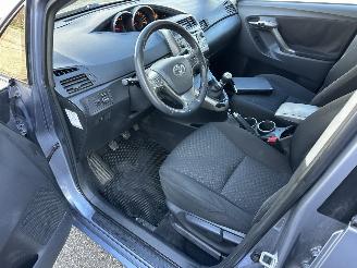 Toyota Verso 1.6 VVT-i 132pk 6-bak Comfort 7Pers - airco - 4x elektr ramen - radio cd + aux - trekh - 4x all season picture 19