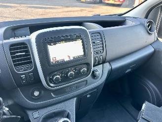 Renault Trafic 2.0 dCi 120pk 6-bak L2/H1 Comf euro.6 - 1e eig - nap - 2x schuifdeur - navi - airco - cruise - pdc - trekh picture 20