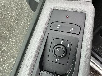 Volkswagen Transporter Gereserveerd 2.0 TDI 110pk L2/H1 Highline - nap - facelift - navi - airco - cruise - elektr pakket - trekh - pdc - CarPlay picture 34
