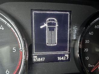 Volkswagen Transporter Gereserveerd 2.0 TDI 110pk L2/H1 Highline - nap - facelift - navi - airco - cruise - elektr pakket - trekh - pdc - CarPlay picture 16