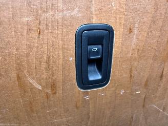 Volkswagen Transporter Gereserveerd 2.0 TDI 110pk L2/H1 Highline - nap - facelift - navi - airco - cruise - elektr pakket - trekh - pdc - CarPlay picture 50