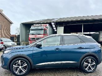 Unfallwagen Peugeot 3008 1.6 Hybrid 225 aut + f1 GT-Line - nap - 1e eig - virtual - navi - camera - keyless - front + line + side assist 2021/9