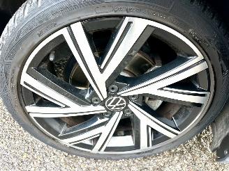 Volkswagen Golf 1.5 eTSI 162pk aut + f1 Style - nap - pano - virtual - massage - front + line + side assist - full led picture 84