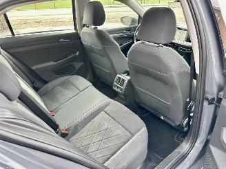Volkswagen Golf 1.5 eTSI 162pk aut + f1 Style - nap - pano - virtual - massage - front + line + side assist - full led picture 50