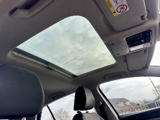 Volkswagen Golf 1.5 eTSI 162pk aut + f1 Style - nap - pano - virtual - massage - front + line + side assist - full led picture 19