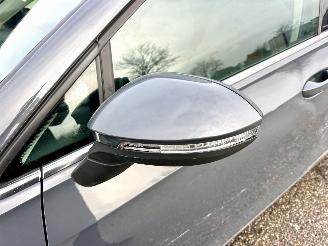 Volkswagen Golf 1.5 eTSI 162pk aut + f1 Style - nap - pano - virtual - massage - front + line + side assist - full led picture 101