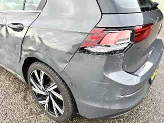 Volkswagen Golf 1.5 eTSI 162pk aut + f1 Style - nap - pano - virtual - massage - front + line + side assist - full led picture 11