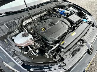 Volkswagen Golf 1.5 eTSI 162pk aut + f1 Style - nap - pano - virtual - massage - front + line + side assist - full led picture 14