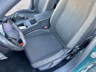 Peugeot 308 1.6 Plug-in Hybrid 191pk aut + f1 Active Pack Bus - nap - 1e eig - clima - cruise - carplay - pdc - line assist picture 36