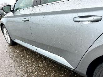 Skoda Superb 2.0 TDI 150pk 6-bak euro.6 Style Bus - nap - navi - camera - front + side + park assist - keyless entry + start picture 94
