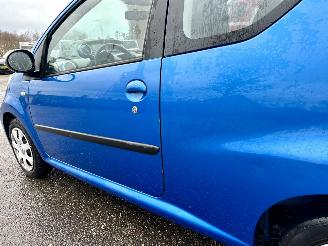 Peugeot 107 1.0-12V 68pk Urban Move - nap - airco - elektr ramen - nw apk t/m 01-2027 - toerenteller - rijdt goed picture 49