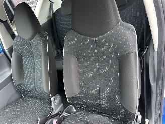 Peugeot 107 1.0-12V 68pk Urban Move - nap - airco - elektr ramen - nw apk t/m 01-2027 - toerenteller - rijdt goed picture 24